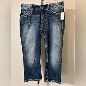 Silver Suki Surplus Capri NWT 32